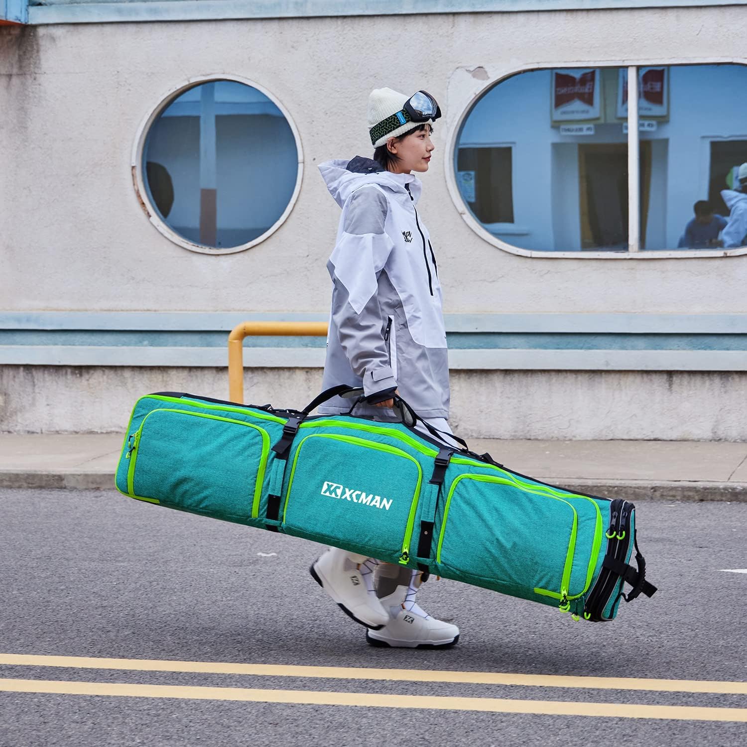XCMAN Padded Snowboard Bag Expandable Snowboard Bag for Air Travel Adjustable Ski Bag Length 63-75In