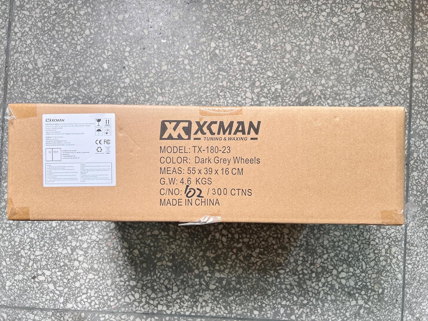 XCMAN Roller Snowboard Bag With Wheels 63-75Inch Adjustable Length Padded Bag for Air Travel Snowboard Boots