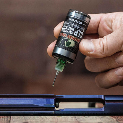 Mossy Oak Gun Oil - CLP Gun Lubricant - Premium Firearm Maintenance - Rust Preventative - 2 oz. Fine Mist Pump Sprayer & 1 oz. Needle Oiler