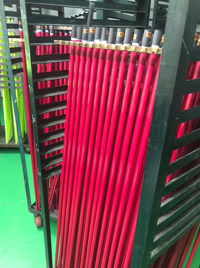 Cross Country Ski Poles both recreational skiers and professional athletes aiming for sports gold. Find the pole that suits carbon pole factory OEM logo